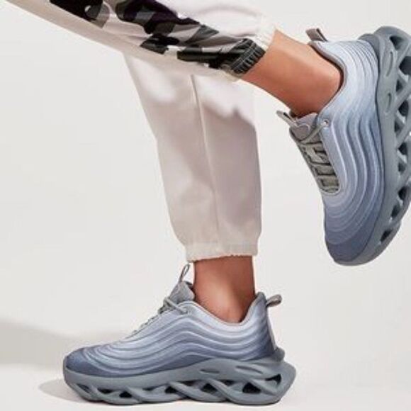 NEW Hollow High Sole Sneakers - Picture 2 of 6